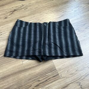 BRANDY MELVILLE MINI SKORT